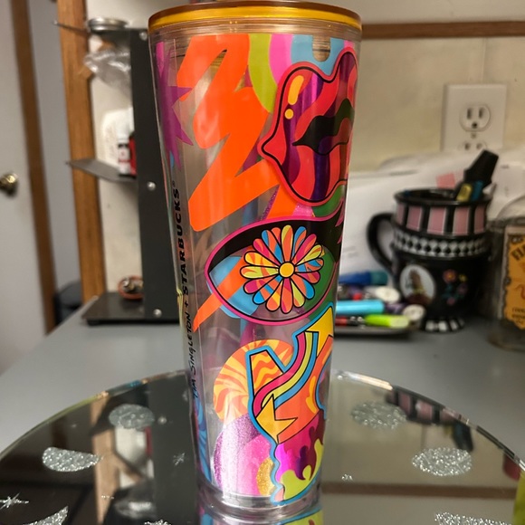 Tim Singleton x Starbucks Pride Tumbler - Picture 7 of 8